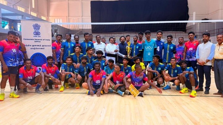 Friendly volleyball match between officials of CGI Jaffna and students of the University of Jaffna on the occasion of National Sports Day.